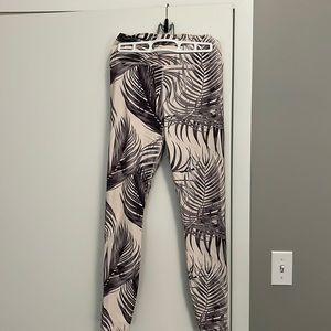 Spiritual Gangster palm print yoga pants